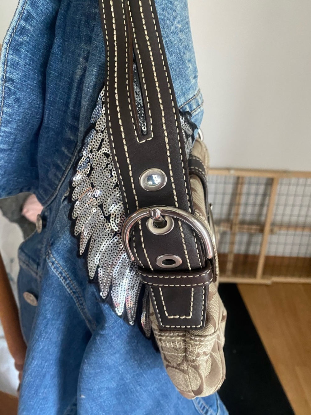 Coach signature canvas, shoulder, bag, brown, and tan Y2K style/vintage - Picture 5 of 8